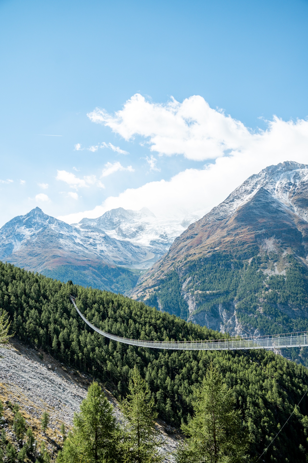 Passerelle Charles Kuonen à Randa, plus long pont suspendu des Alpes suisses
