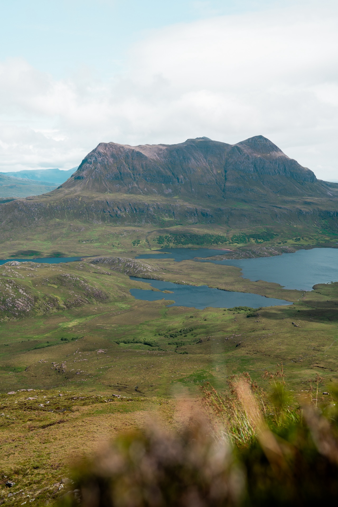 Randonnée de Stac Pollaidh dans les Highlands du Nord en Écosse